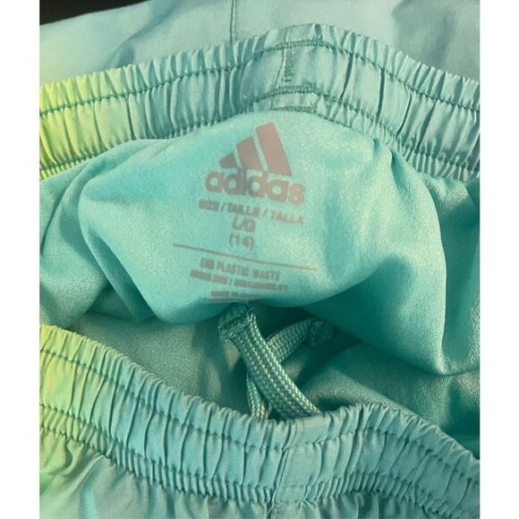 Girls Adidas gradient shorts - Picture 4 of 4